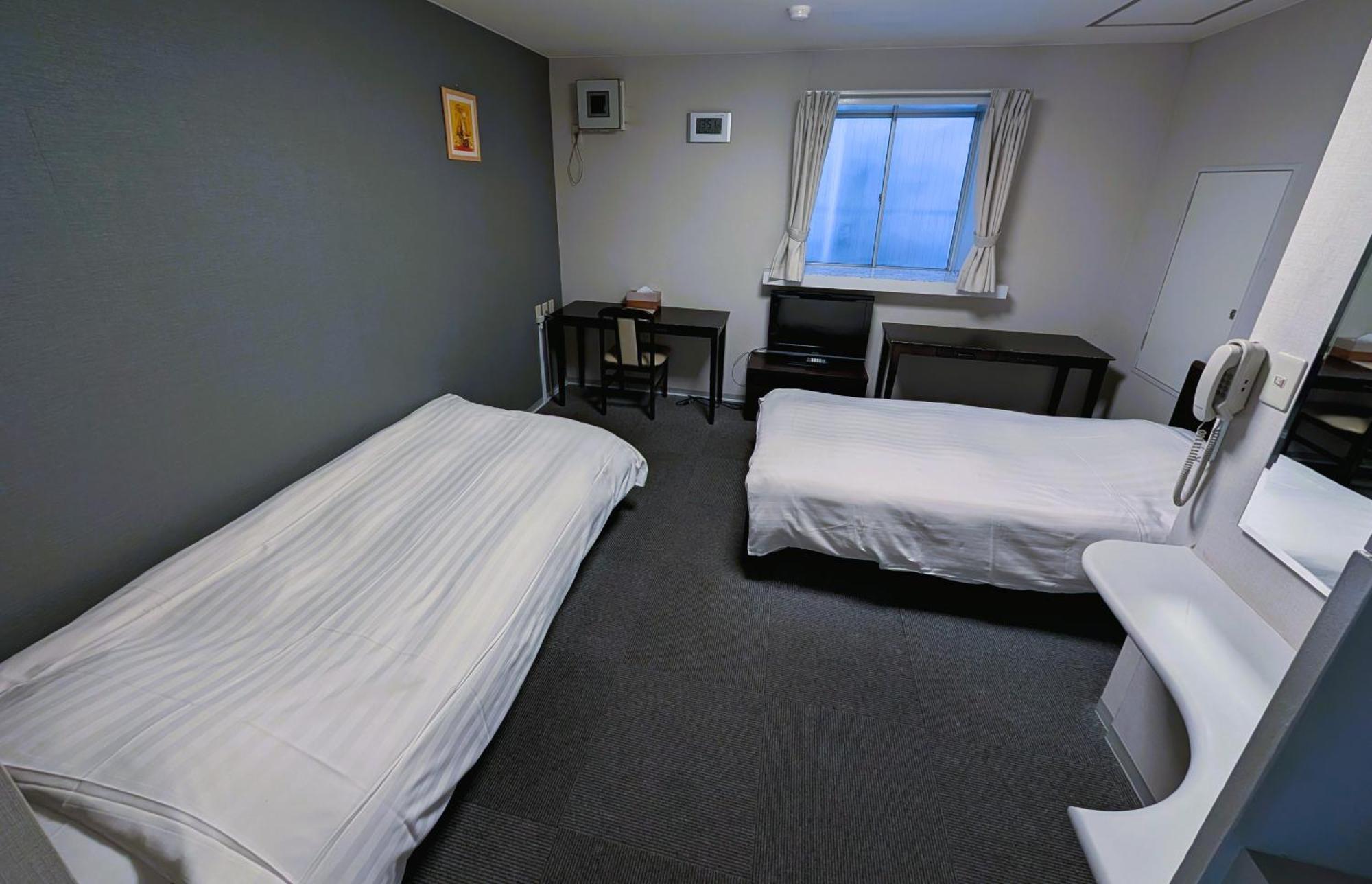 The Shin-Okubo International Hotel Tokio Buitenkant foto