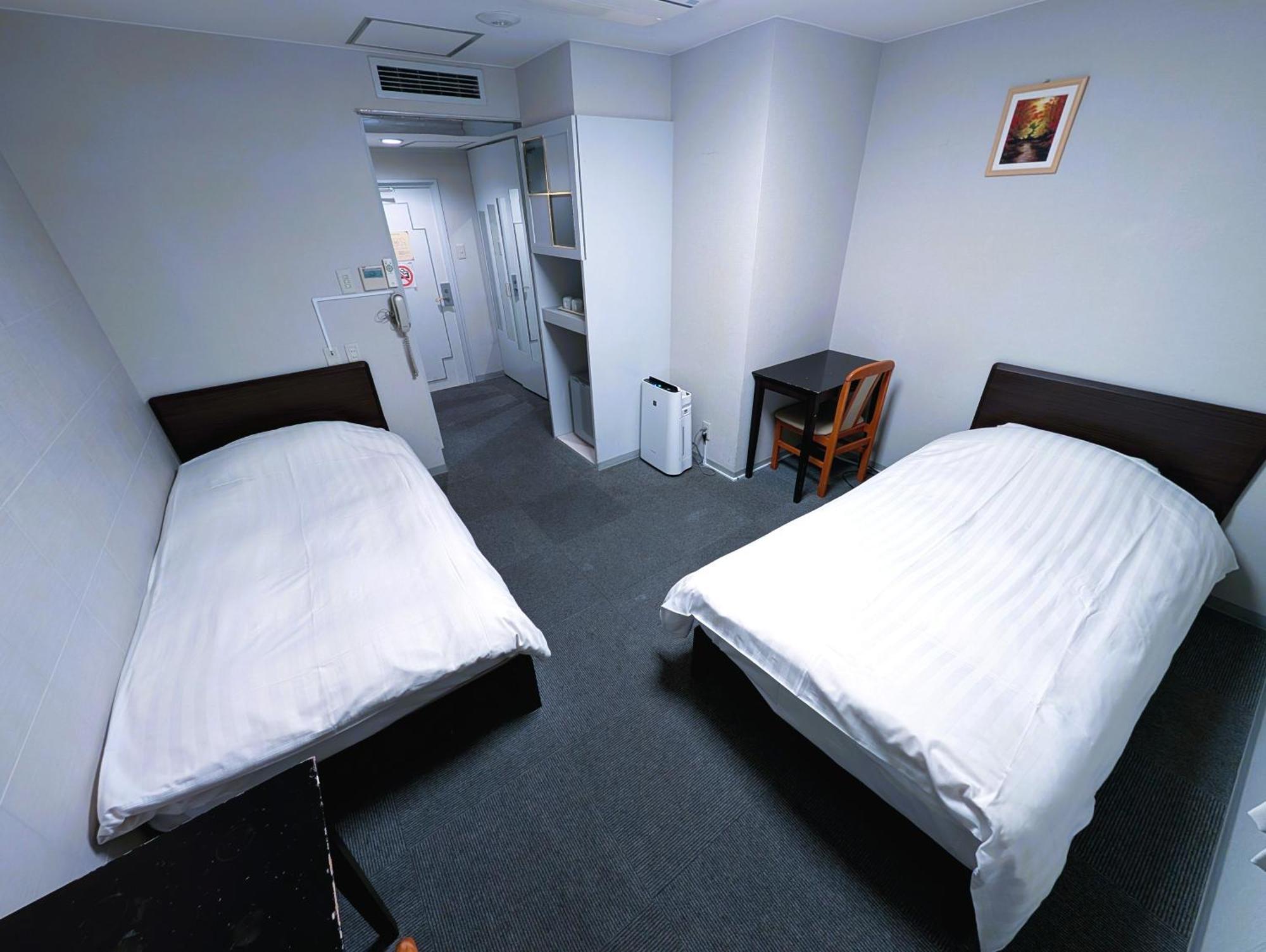 The Shin-Okubo International Hotel Tokio Buitenkant foto