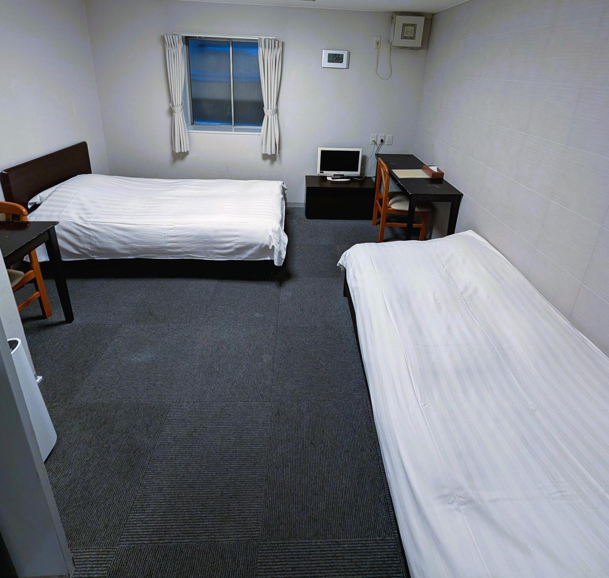 The Shin-Okubo International Hotel Tokio Buitenkant foto